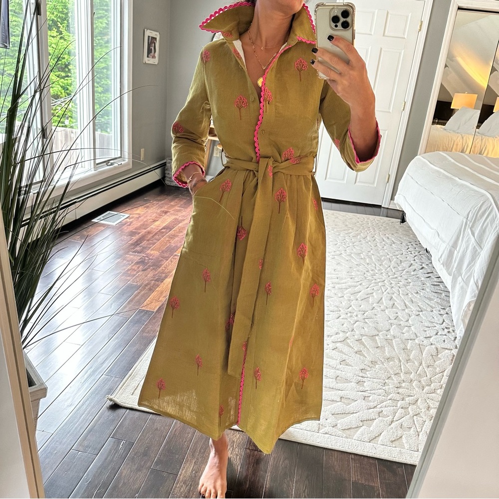 NWT Beau & Ro dark olive green + pink floral knit button down belted dress XA